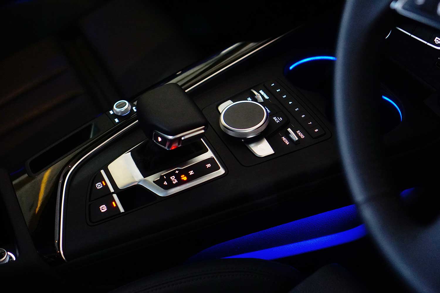 AUDI A 4: THE HEADLINER